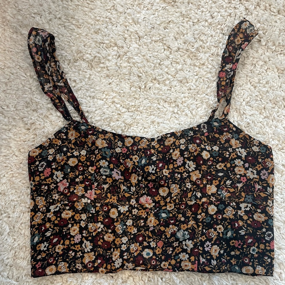 NWT Super Natural by Secret Mission Flower Top